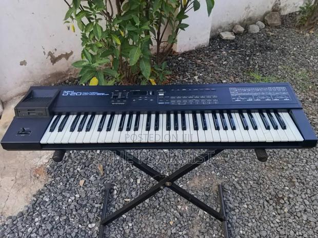 Roland D20 Synthroland D-20 61-Key Multi-Timbral Linear Synthesizer photo 11