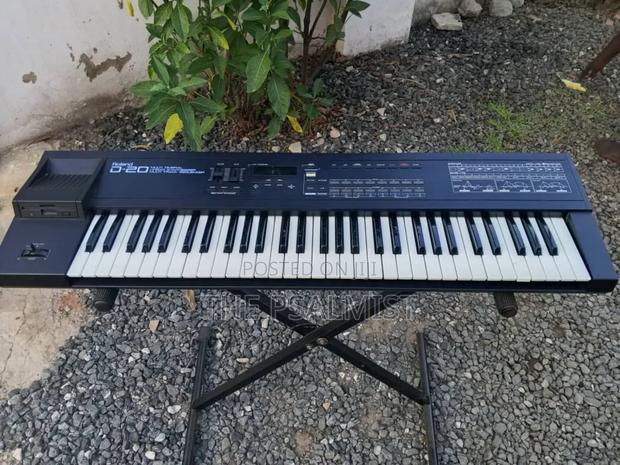 Roland D20 Synthroland D-20 61-Key Multi-Timbral Linear Synthesizer photo 13