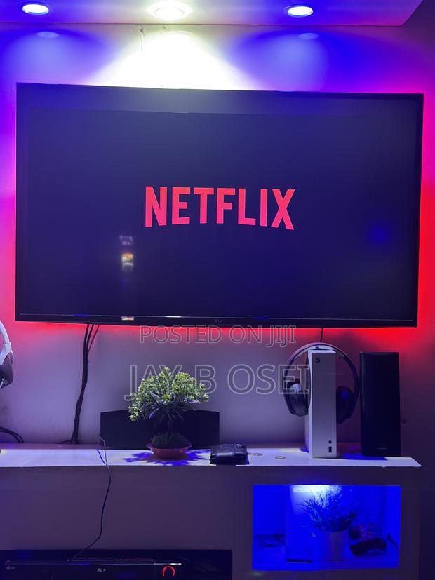 Netflix Account Premium Subscription photo 2