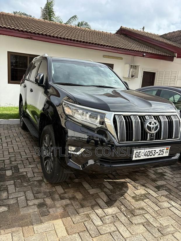 Executive Toyota Land Cruiser Prado Available for Rentals! photo 3