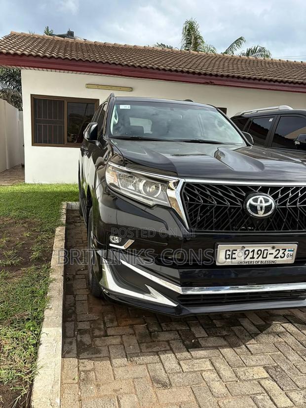 Executive Toyota Land Cruiser Prado Available for Rentals! photo 4