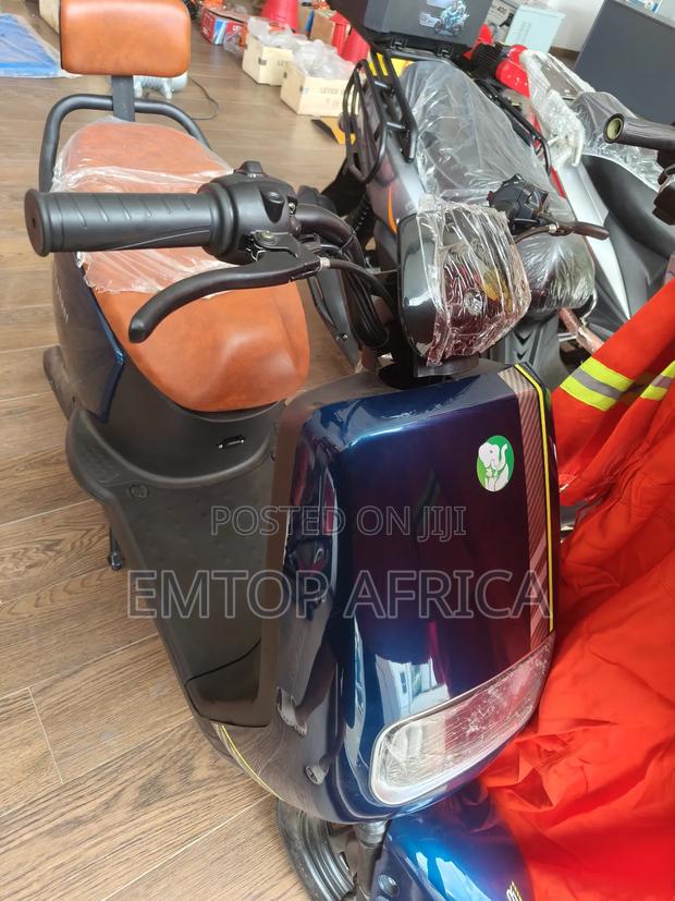 New Motorcycle 2025 Blue photo 2