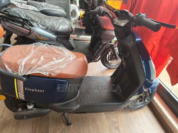 New Motorcycle 2025 Blue photo 3