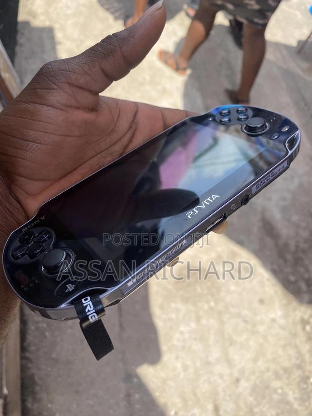 Playstation Vita Loaded With Games Available On The Low. photo 3