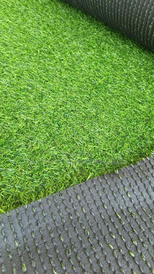 20mm Compressed Grass photo 2