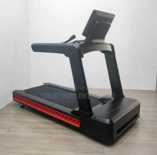 Commercial Treadmill photo 2