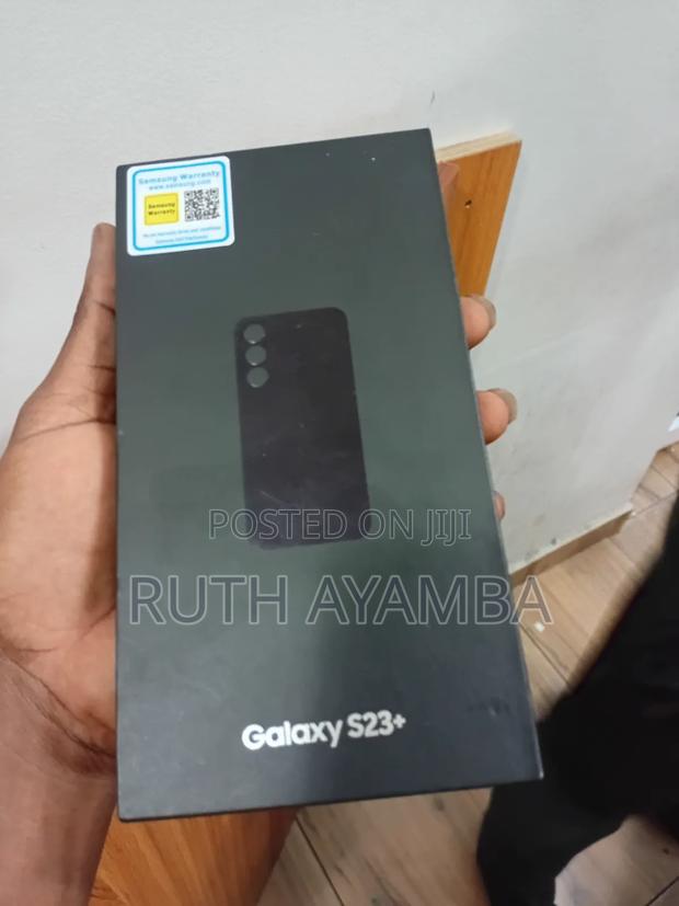 New Samsung Galaxy S23+ 256 GB Black · Photo 4