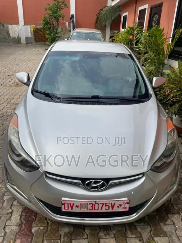 Hyundai Elantra SE 4dr Sedan (1.8L 4cyl 6A) 2014 Silver