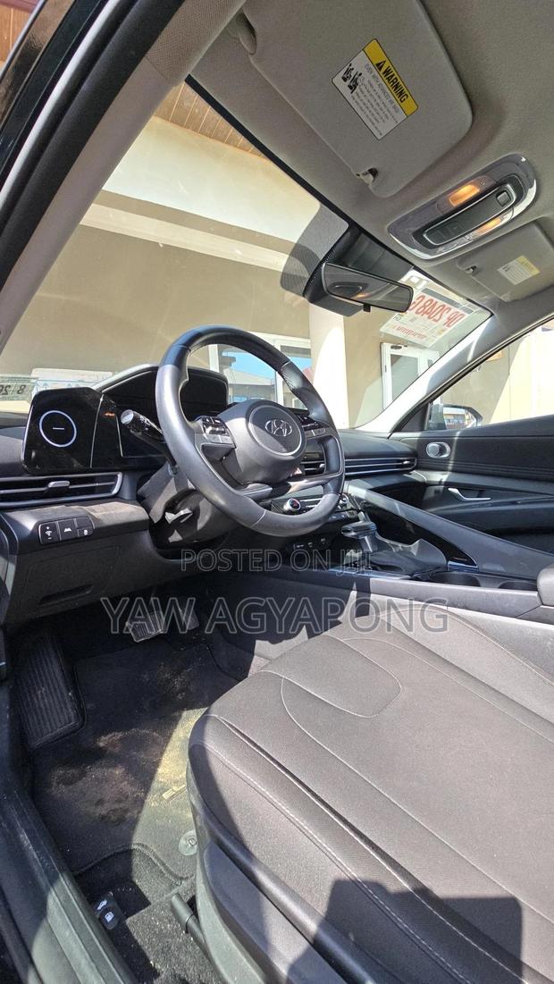 Hyundai Elantra SEL 2021 Black