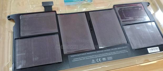 Macbook Pro Battery A1406 A146 A1370