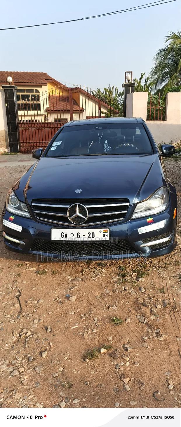 Mercedes-Benz C300 Luxury 4Matic Sedan AWD (3.5L 6cyl 7A) 2014 Blue