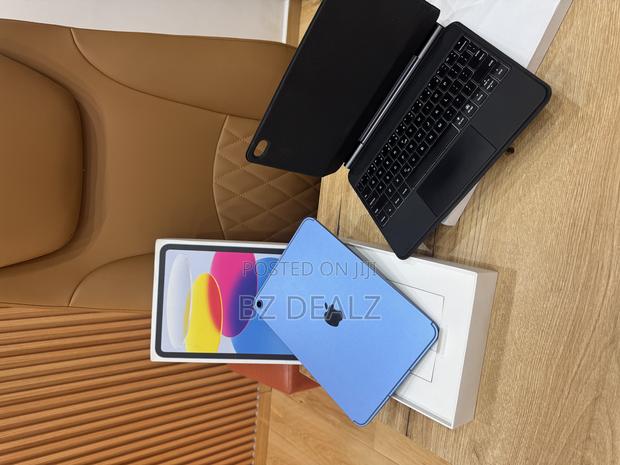 Apple iPad (2025) 128 GB Blue