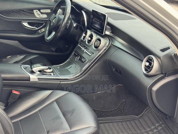 Mercedes-Benz C300 Luxury 4dr AWD 4Matic Sedan (2.0L 4cyl 7A) 2015 Silver