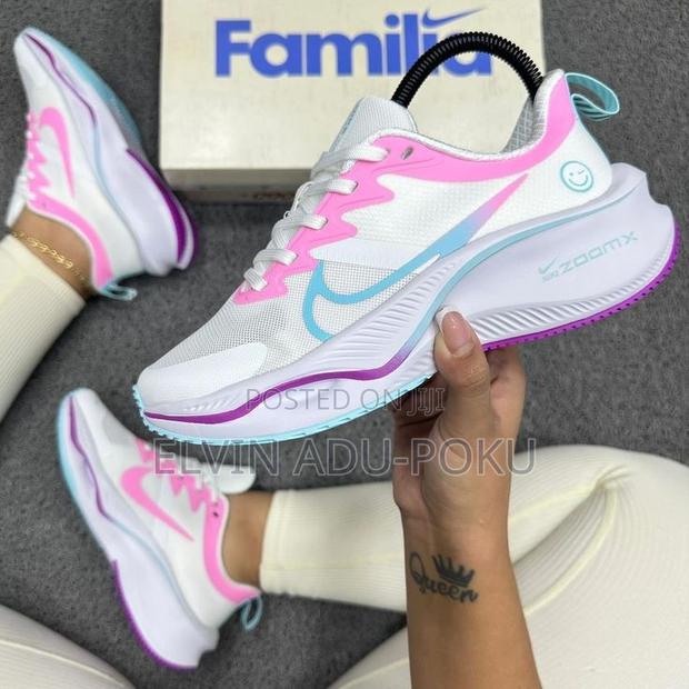 Nike Zoom X Smiley Women In Different Styles , Swipe >>> · Photo 4