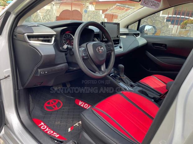 Toyota Corolla 2020 Silver