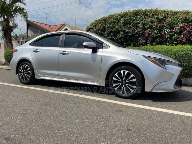 Toyota Corolla 2020 Silver