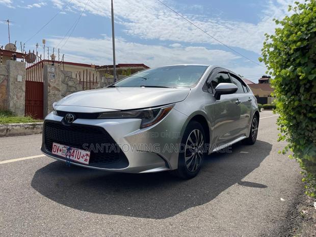 Toyota Corolla 2020 Silver