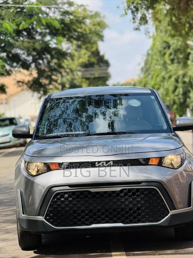 Kia Soul LX FWD 2025 Silver