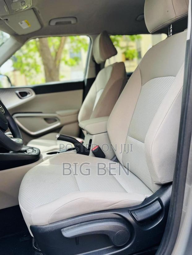 Kia Soul LX FWD 2025 Silver