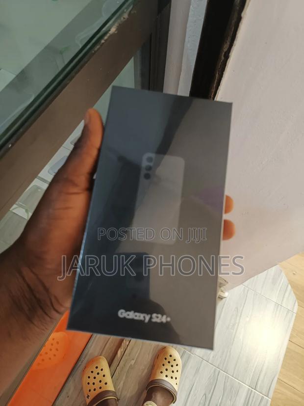 New Samsung Galaxy S24 Plus 256 GB Purple
