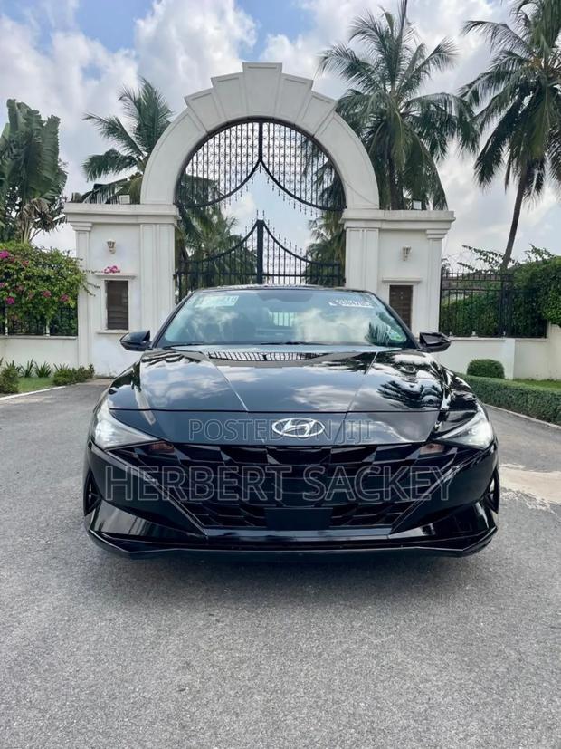 Hyundai Elantra Limited 2023 Black