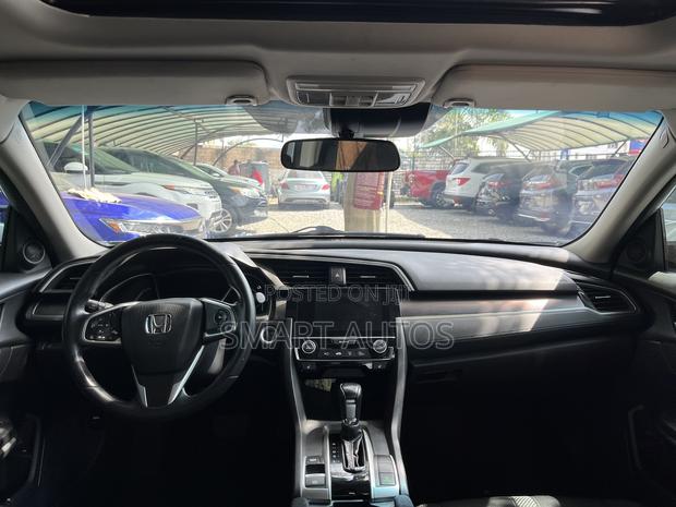 Honda Civic EX Sedan 2018 Silver