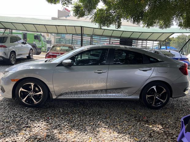 Honda Civic EX Sedan 2018 Silver