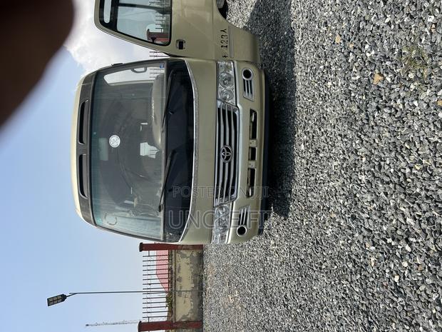 Toyota Coaster 2018 Silver
