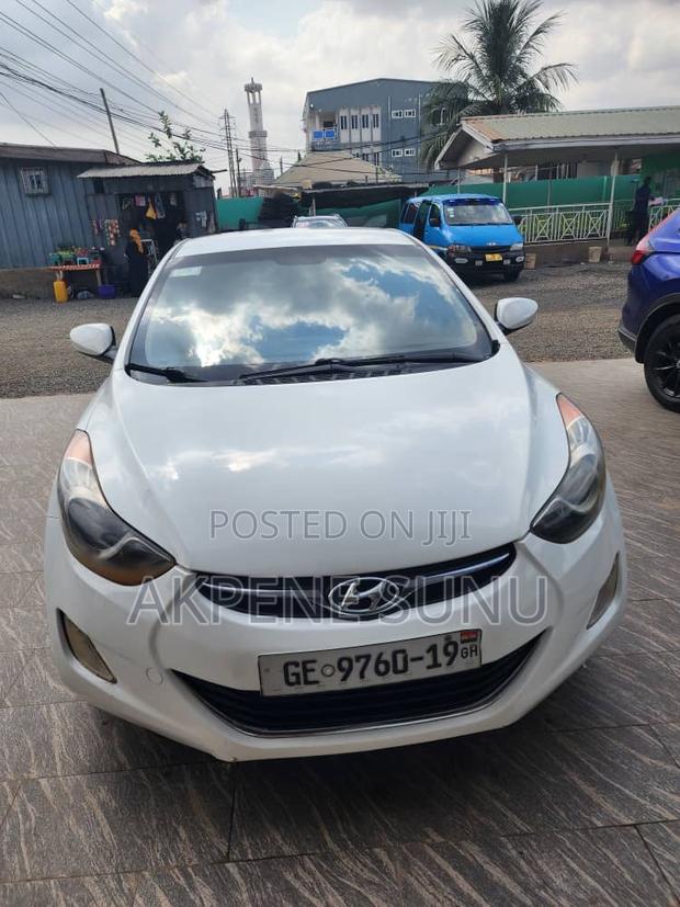 Hyundai Elantra GLS Automatic 2012 White