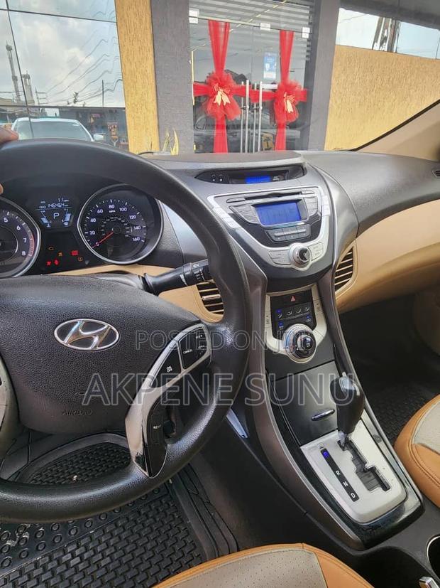 Hyundai Elantra GLS Automatic 2012 White