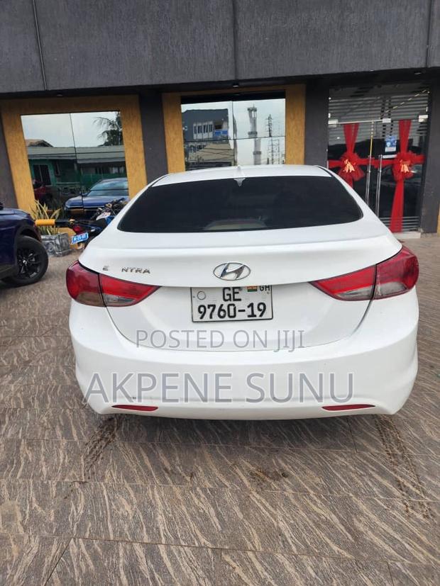 Hyundai Elantra GLS Automatic 2012 White
