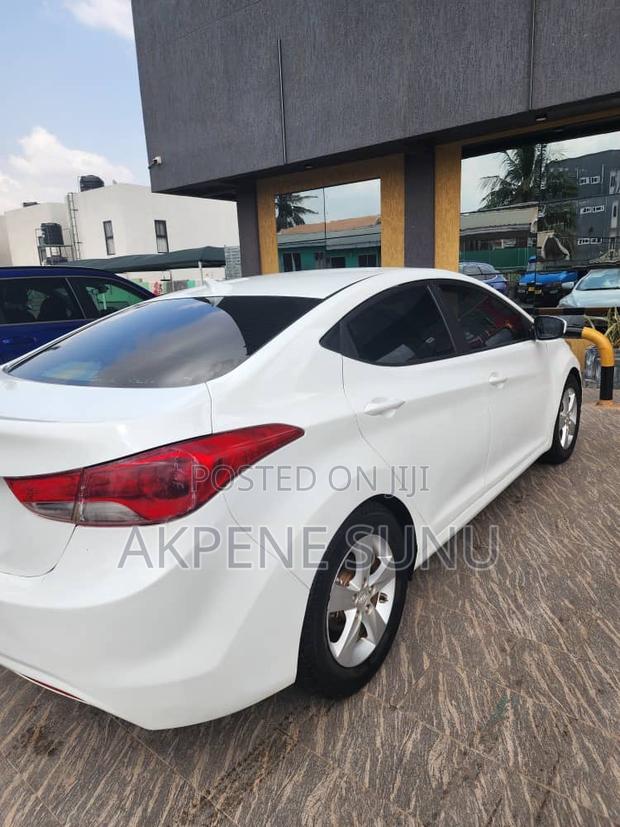 Hyundai Elantra GLS Automatic 2012 White