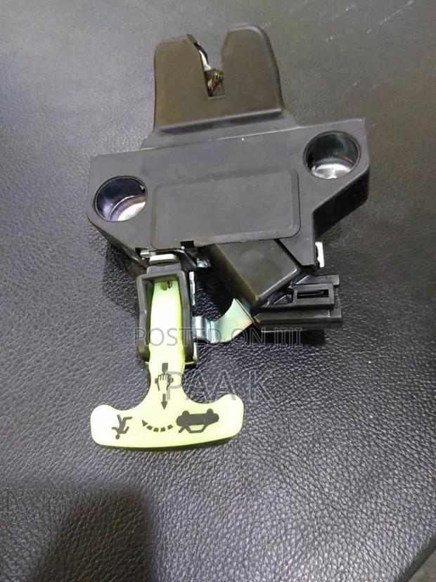 Toyota Corolla 2011 to 2017 Boot Locker
