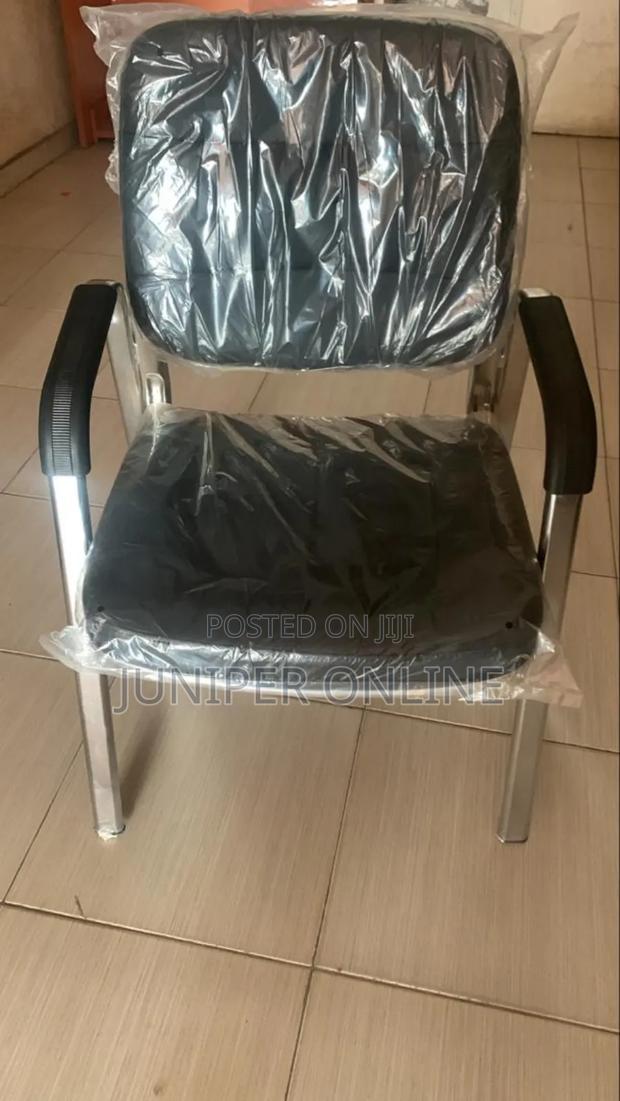 Visitor's Chair Silver Strong Legs Fute