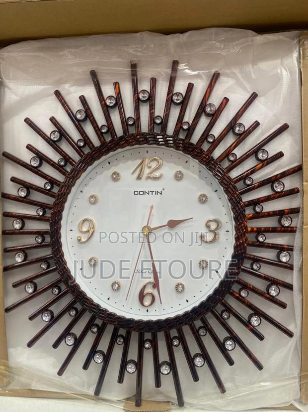 Wall Clock · Photo 3