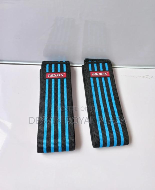 Quality Knee Wraps for Workout ( Pair ) · Photo 2
