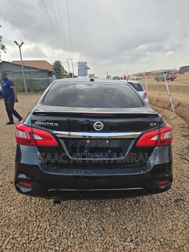 Nissan Sentra SR 2019 Black photo 2