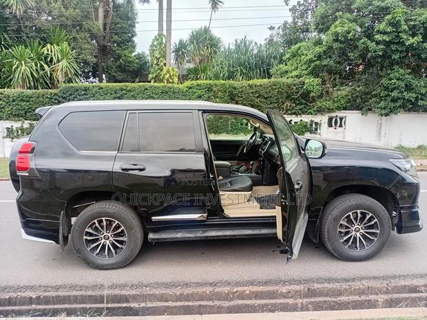 Toyota Land Cruiser Prado 2.7 i 2012 Black