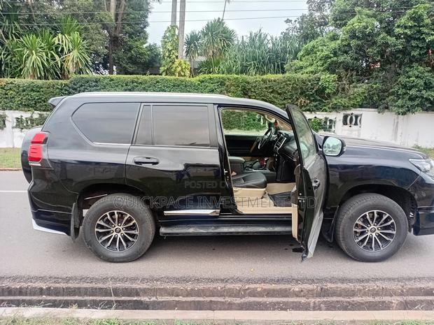 Toyota Land Cruiser Prado 2.7 i 2012 Black