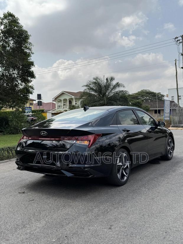 Hyundai Elantra Limited 2023 Black