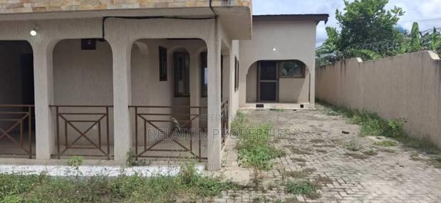 2bdrm House in Pokuase for rent photo 10