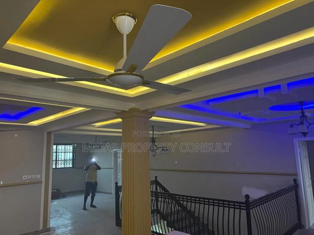 10bdrm House in Prime Tema for sale photo 6