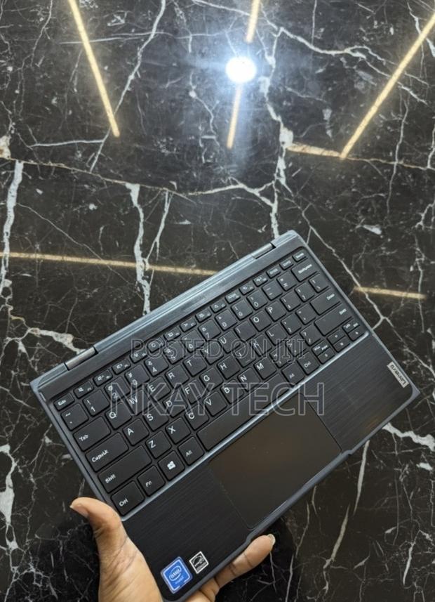 Laptop Lenovo 300e 4GB Intel SSD 140GB photo 2