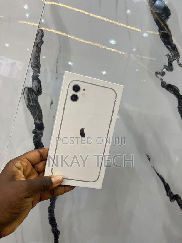 Apple iPhone 11 64 GB White