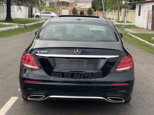 Mercedes-Benz E300 4Matic AWD Sedan (2.0L 4cyl 9A) 2017 Blue