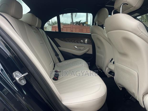 Mercedes-Benz E300 4Matic AWD Sedan (2.0L 4cyl 9A) 2017 Blue