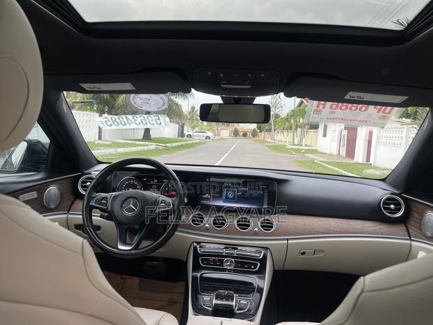 Mercedes-Benz E300 4Matic AWD Sedan (2.0L 4cyl 9A) 2017 Blue