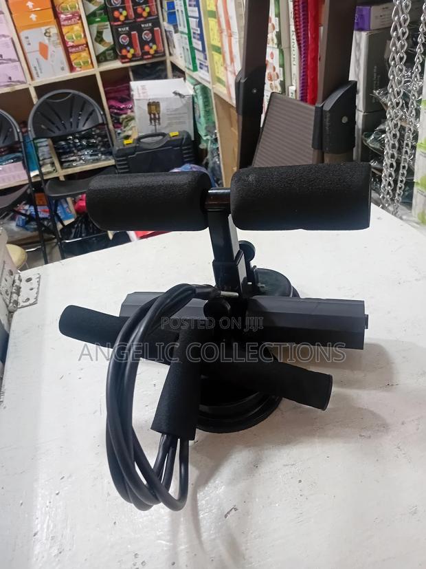 Sit Up Bar With Resistance Band · Photo 4
