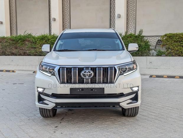 Toyota Land Cruiser Prado 2.7 2019 White