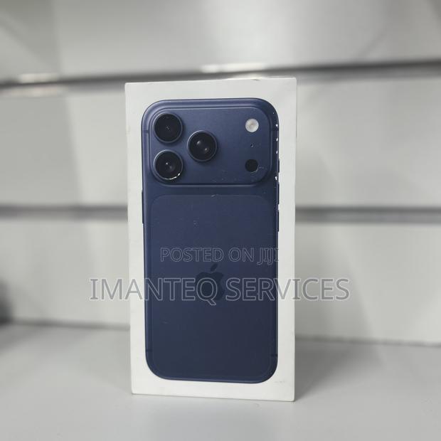 New Apple iPhone 17 Pro 256 GB Blue